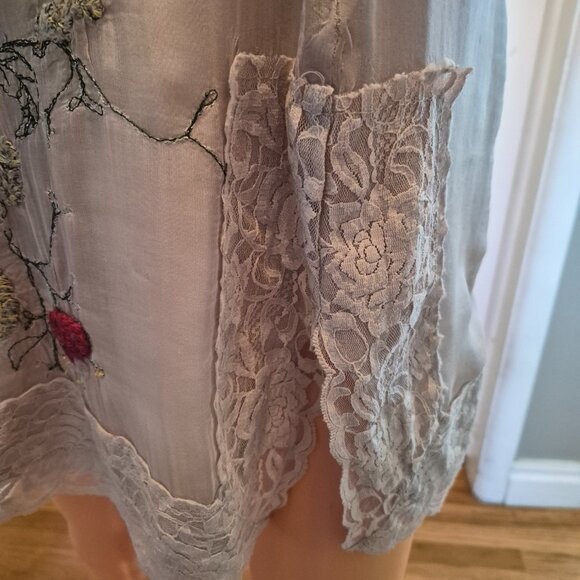 Rangoon Silk (100%) Slip style Dress w/ embroidered flowers & lace.  Medium - Picture 4 of 5